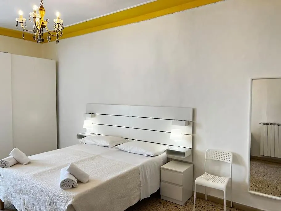 Top Floor - Panoramic Roof View - Quiet And Central Siena Italien