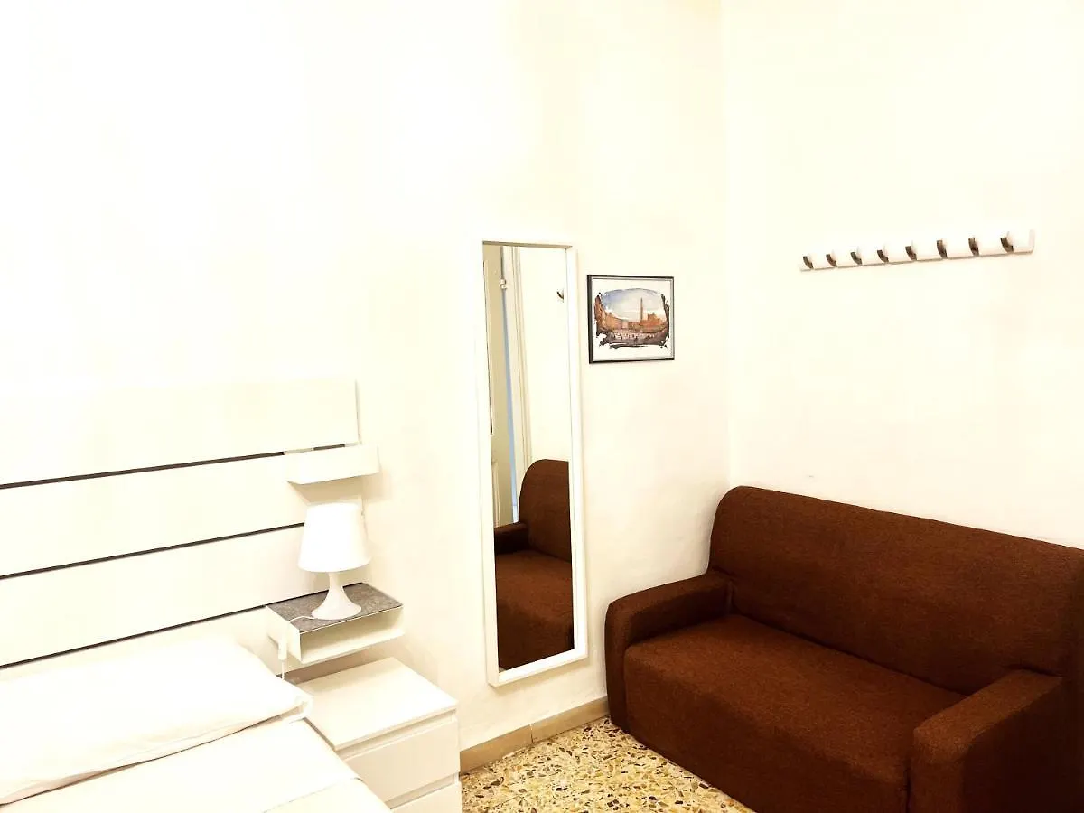 Apartment Top Floor - Panoramic Roof View - Quiet And Central Siena Italien